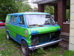 Front view of the Mystery Machine, complete with missing grill