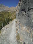 A narrow stretch of the Highline Trail